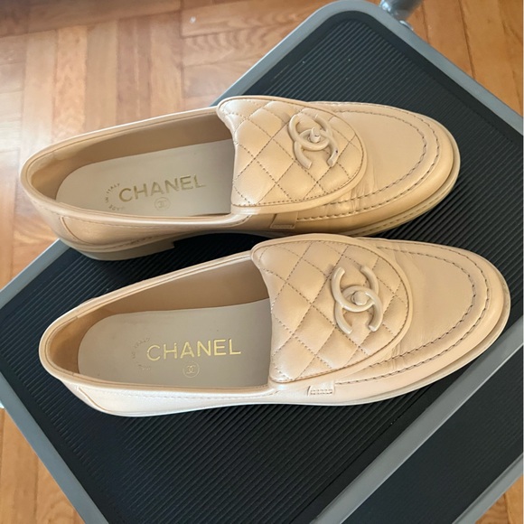 CHANEL Beige Loafer - Picture 2 of 6